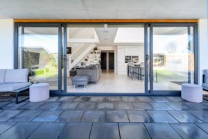 10 Everingtons Lane- click for photo gallery